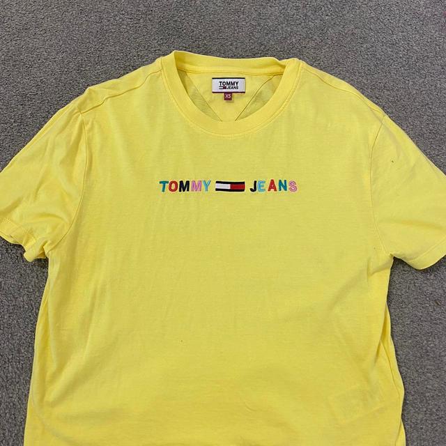 Tommy Hilfiger Women's T-shirt - Yellow - 6 on Productcaster.