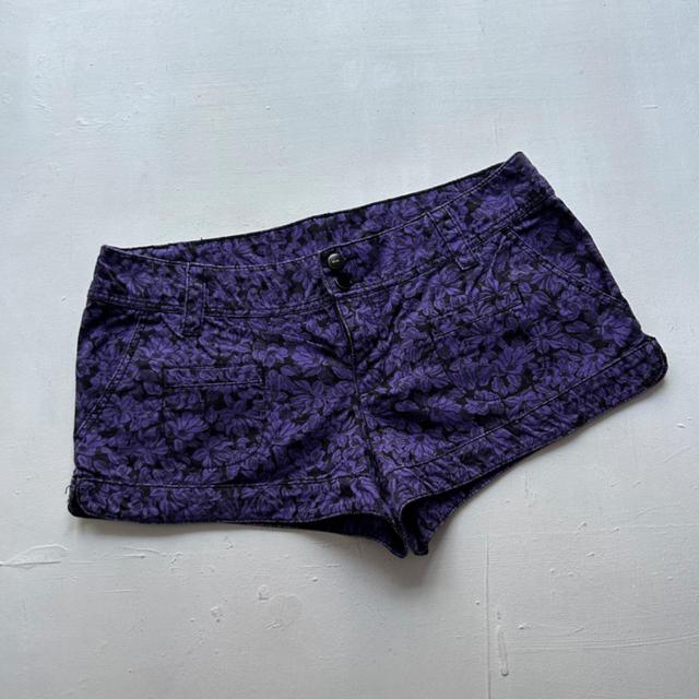 Vintage Women's Shorts - Black/Purple - UK 8 on Productcaster.