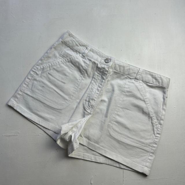 Vintage Women's Shorts - White - UK 10 on Productcaster.