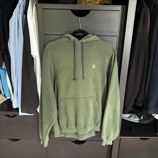 Champion Men's Hoodie - Green - L on Productcaster.