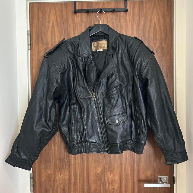 Vintage Men's Jacket - Black - L on Productcaster.