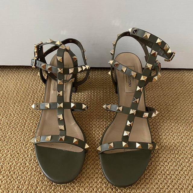 Valentino Women's Sandals - Green/Khaki - UK 4.5 on Productcaster.