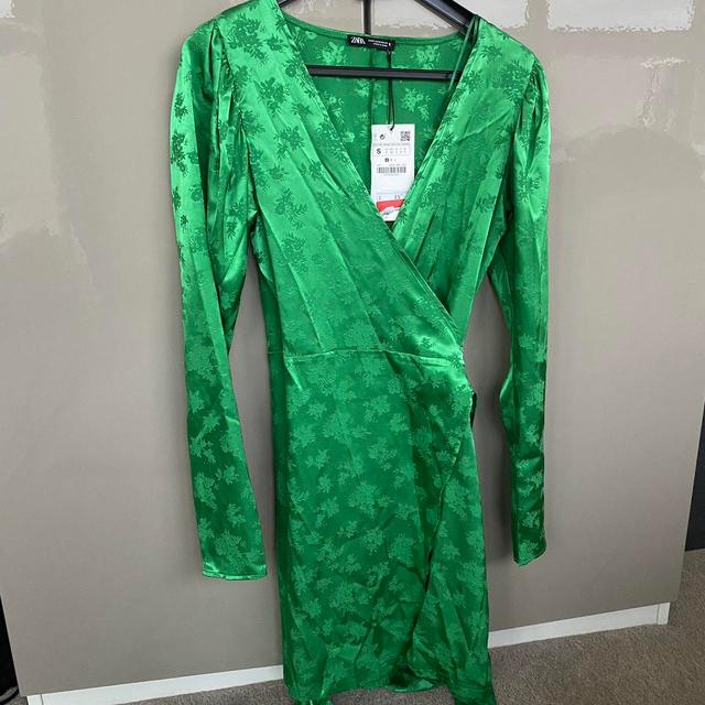 Zara Women's Dress - Green - S on Productcaster.