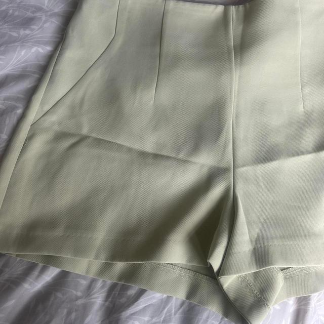 Primark Women's Shorts - Green - UK 14 on Productcaster.