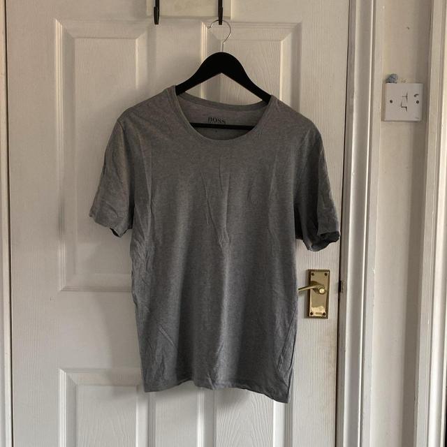 Hugo Boss Men's T-shirt - Grey - M on Productcaster.