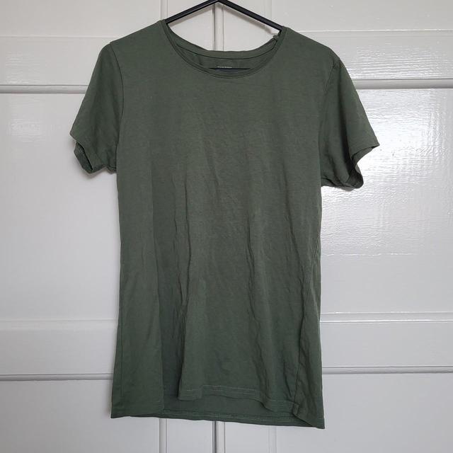 Primark Women's T-shirt - Green - M on Productcaster.