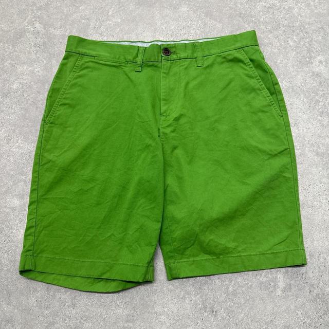 Tommy Hilfiger Men's Shorts - Green - 31" on Productcaster.