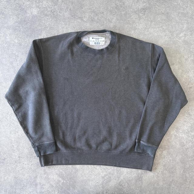 Champion Men's Sweatshirt - Grey - XL on Productcaster.