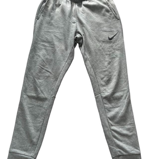 Nike Men's Sweatpants - Grey - M on Productcaster.