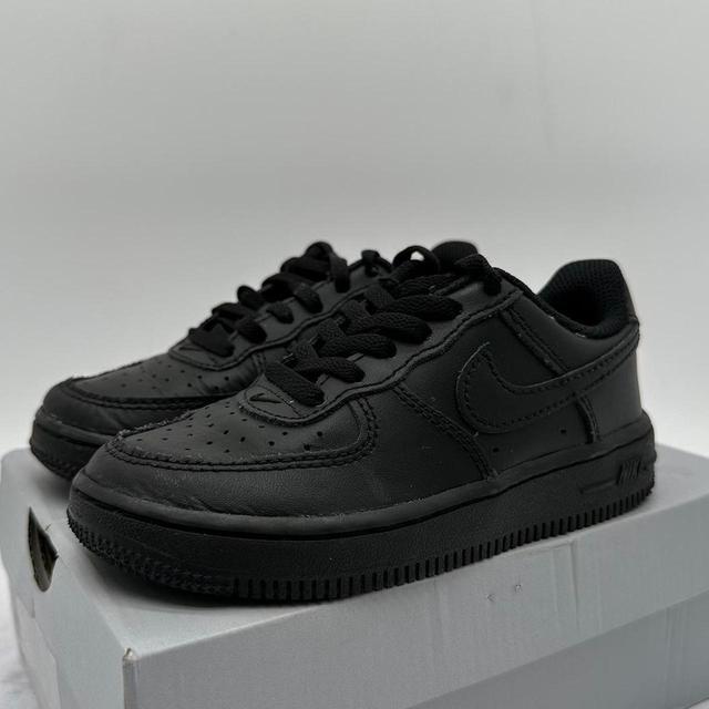 Nike Kids' Trainers - Black - 10 on Productcaster.