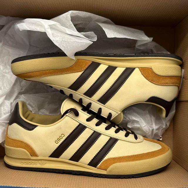 Adidas Men's Trainers - Cream/Brown - UK 8 on Productcaster.