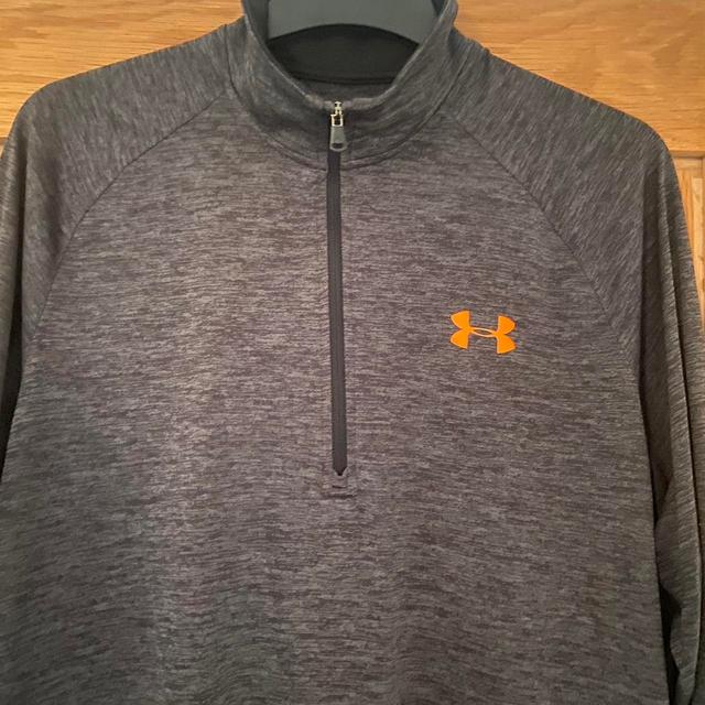 Under Armour Men's Sweatshirt - Grey - M on Productcaster.