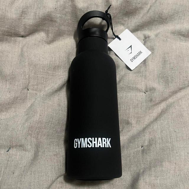 Gymshark Fitness - Black on Productcaster.