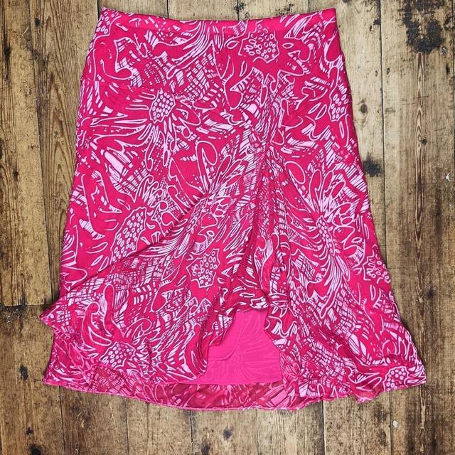 Designer Women's Skirt - Pink - UK 14 on Productcaster.