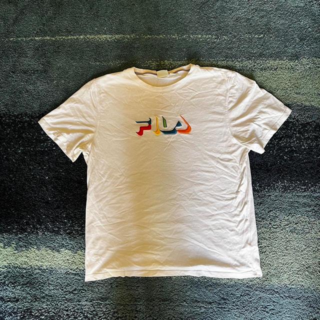 Fila Men's T-shirt - White - XL on Productcaster.