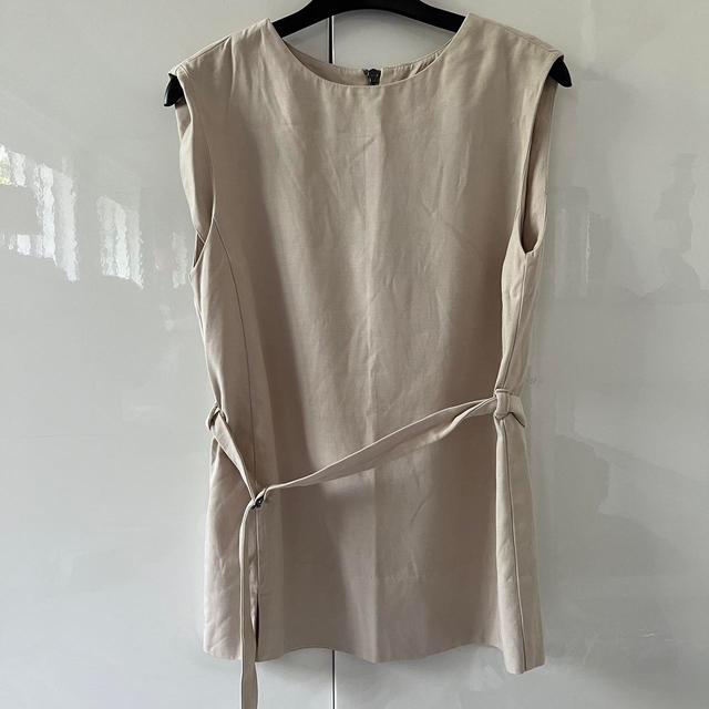 DKNY Women's Vest - Cream/Tan - M on Productcaster.