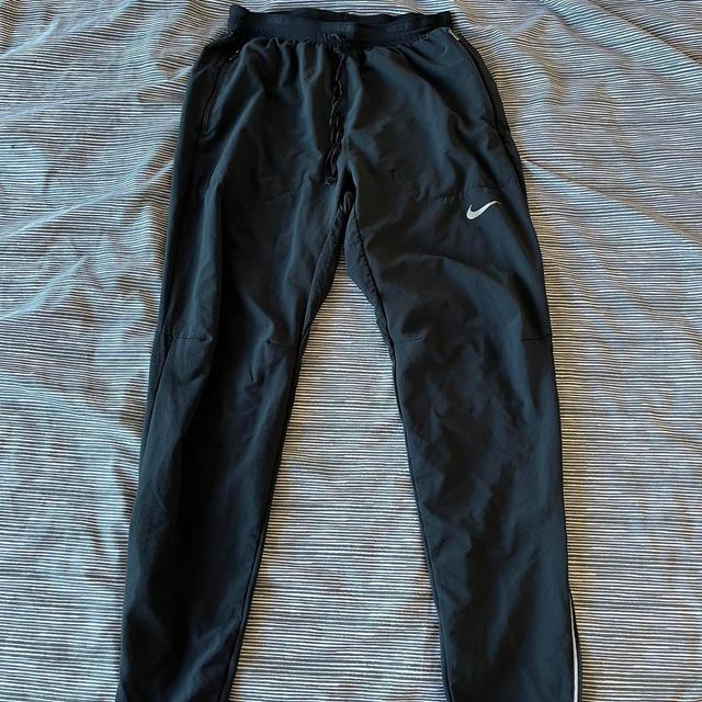 Nike Men's Bottom - Black - S on Productcaster.