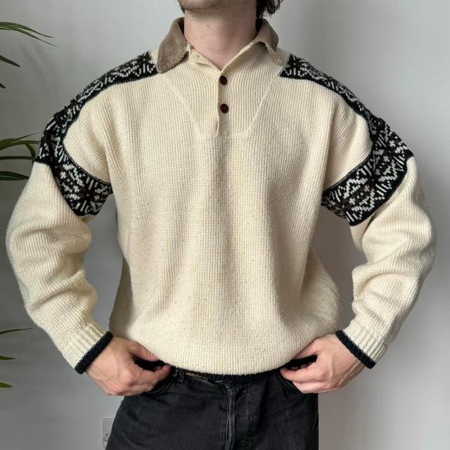 Vintage Men's Jumper - Cream - L on Productcaster.