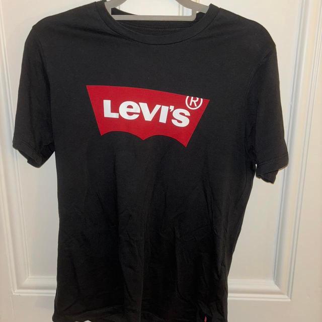 Levi's Men's T-shirt - Black - S on Productcaster.