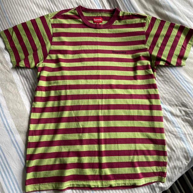 Supreme Men's T-shirt - Burgundy - M on Productcaster.