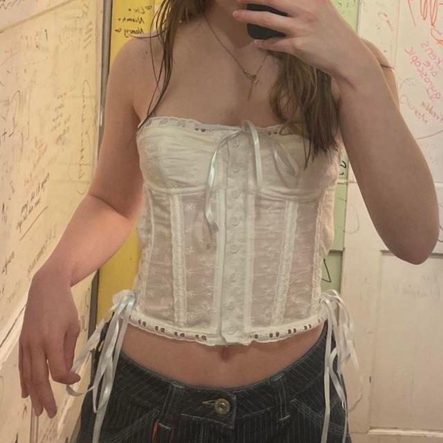 Urban Outfitters Women's Corset - White - 8 on Productcaster.