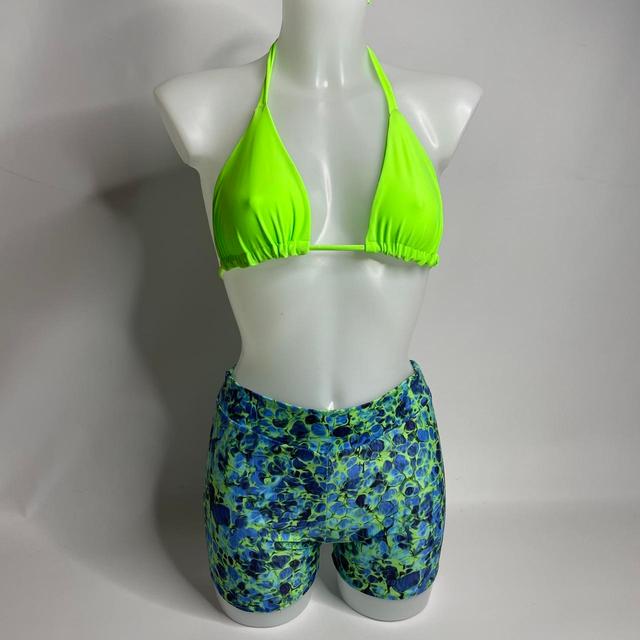 Custom Women's Crop top - Multi - 18 on Productcaster.