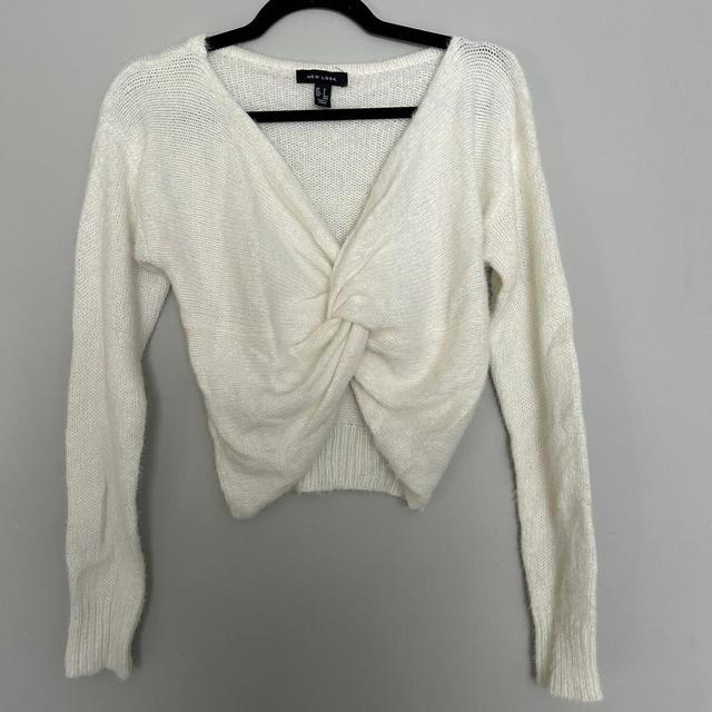 New Look Women's Jumper - White - S on Productcaster.