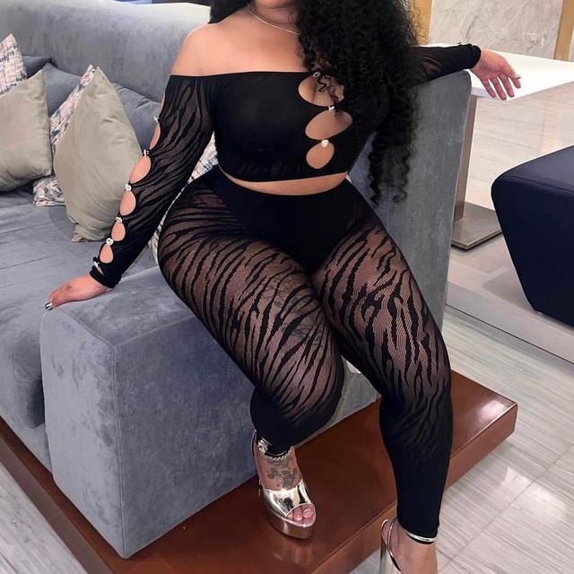 Fashion Nova Women's Top - Black - 6 on Productcaster.