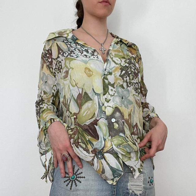 Vintage Women's Blouse - Green/Khaki - M on Productcaster.