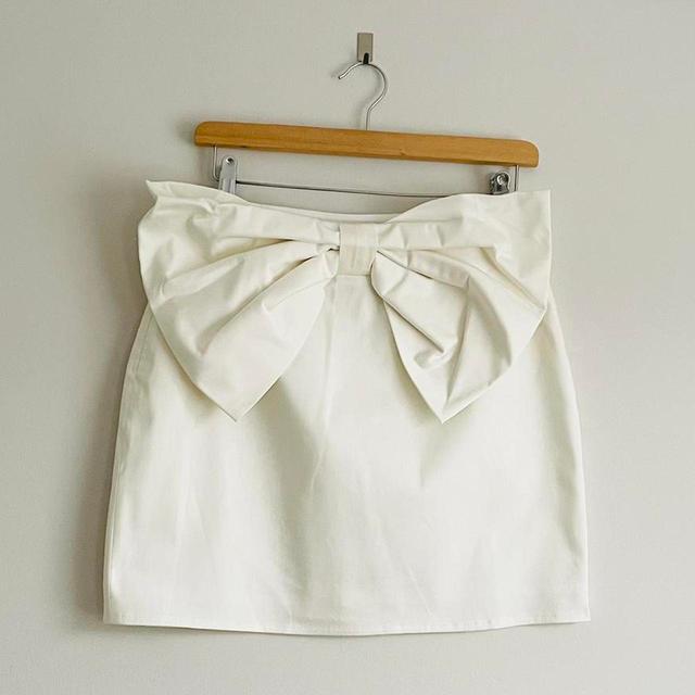 ASOS Women's Mini Skirt - Cream/White - UK 8 on Productcaster.