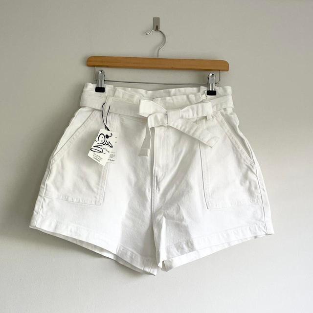 Miss Selfridge Women's Shorts - White/Cream - UK 6 on Productcaster.