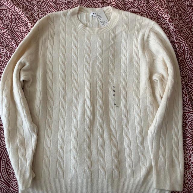 UNIQLO Men's Jumper - Cream - XL on Productcaster.