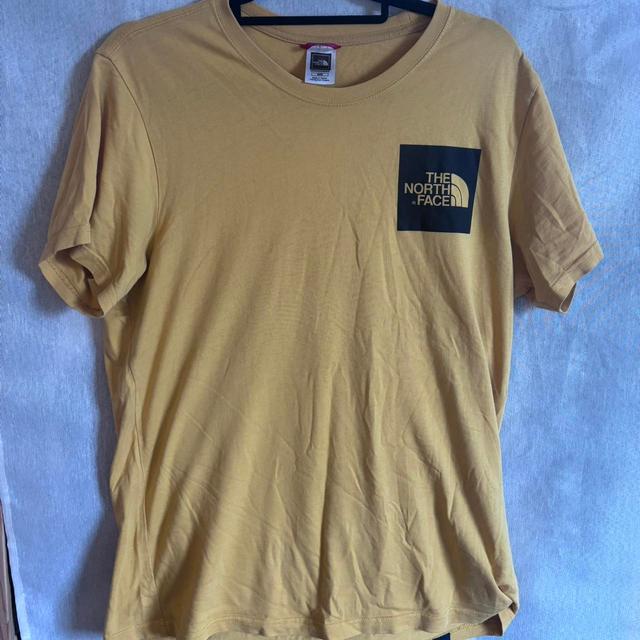 The North Face Men's T-shirt - Yellow - M on Productcaster.