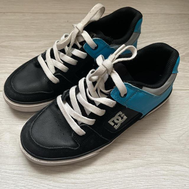 DC Shoes Kids' Trainers - Black/Blue on Productcaster.