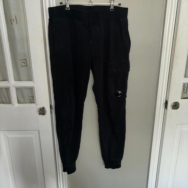 CP Company Men's Sweatpants - Black - M on Productcaster.