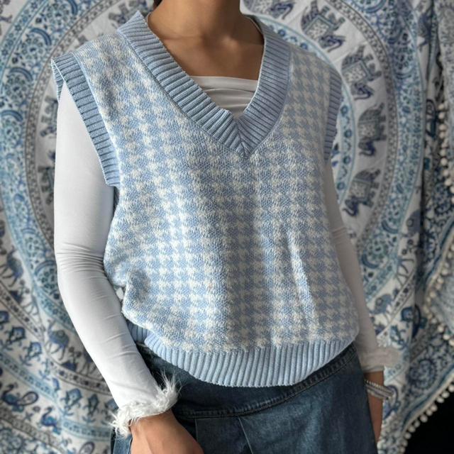 Women's Vest - Blue - L on Productcaster.