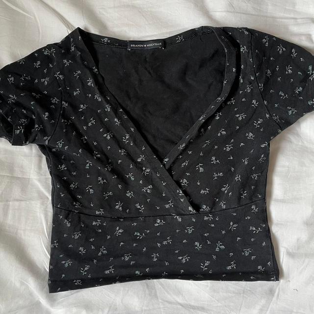 Brandy Melville Women's Crop top - Navy/Multi - 6 on Productcaster.