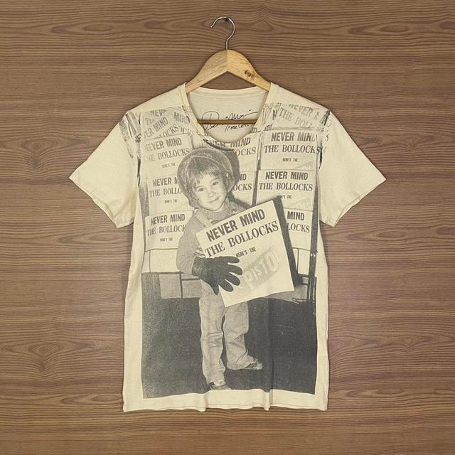 Vintage Men's T-shirt - Cream - M on Productcaster.