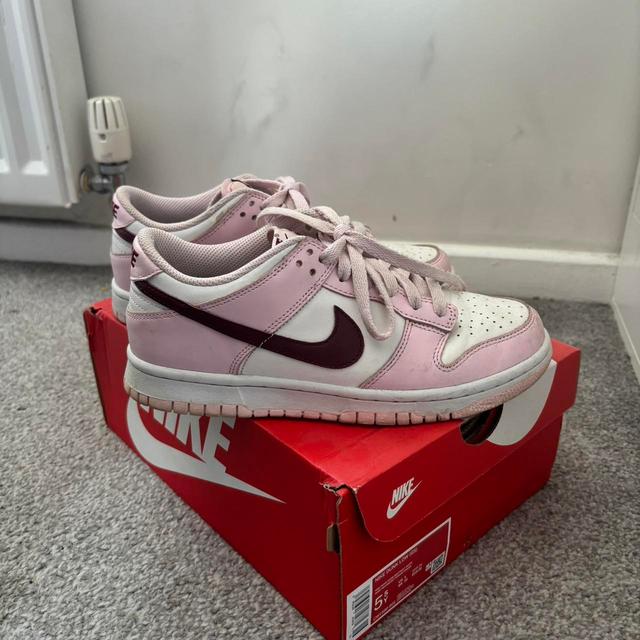 Nike Women's Trainers - Pink - UK 5 on Productcaster.