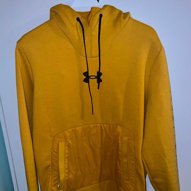 Under Armour Men's Hoodie - Yellow - M on Productcaster.