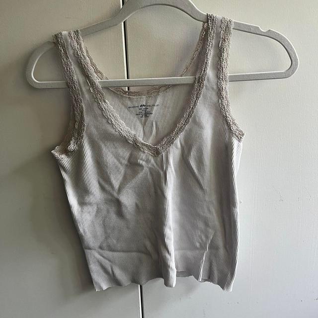 Brandy Melville Women's Vest - White - One size on Productcaster.