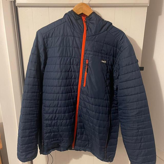 Planks Men's Puffer - Navy/Blue - L on Productcaster.