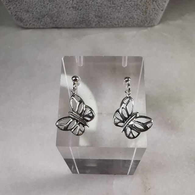 Preloved Women's Earrings - Silver on Productcaster.