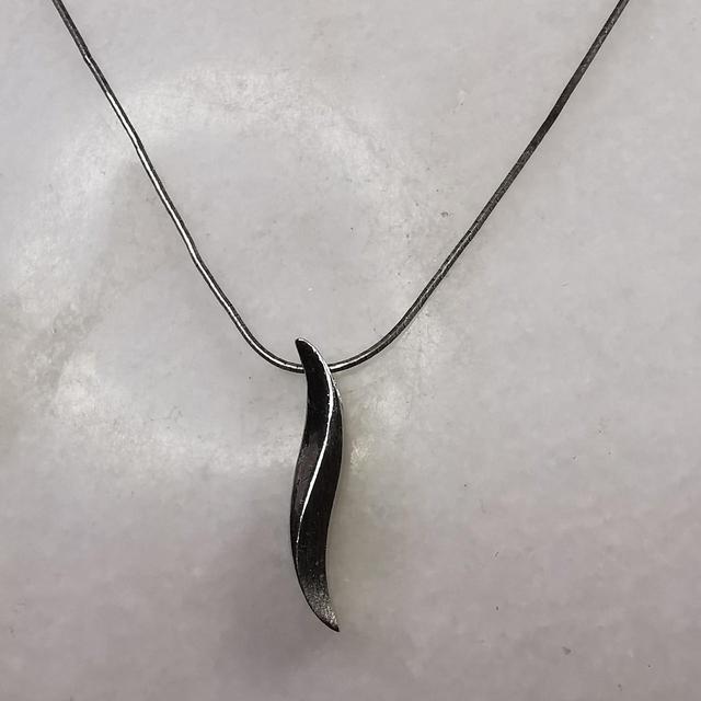 Preloved Women's Necklace - Silver on Productcaster.