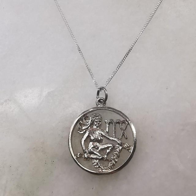 Preloved Women's Necklace - Silver on Productcaster.