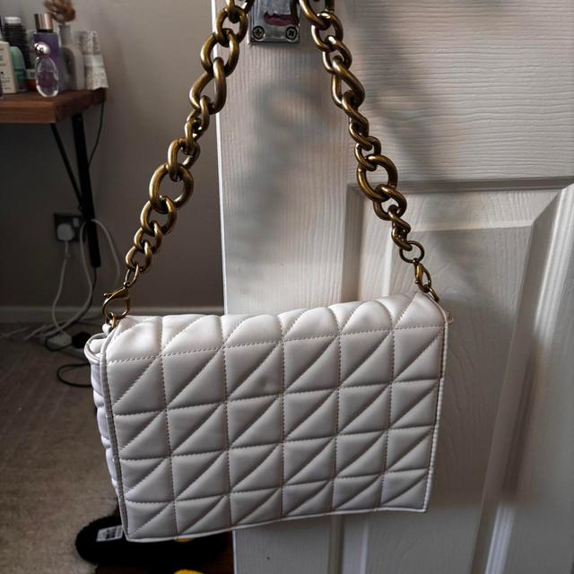 Zara Women's Bag - White on Productcaster.