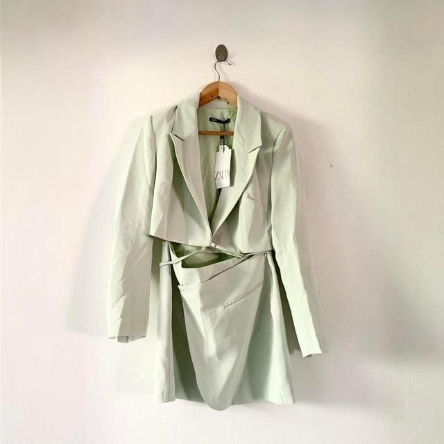 Zara Women's Blazer Dress - Green - L on Productcaster.