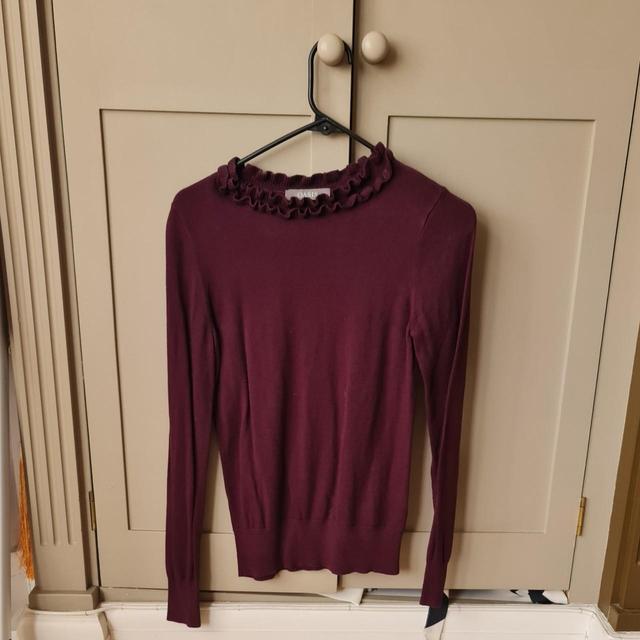 Oasis Women's Jumper - Burgundy - XS on Productcaster.