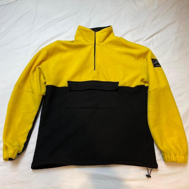 Agora Men's Jumper - Yellow/Black - M on Productcaster.