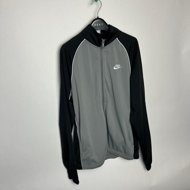 Nike Men's Jumper - Black - M on Productcaster.